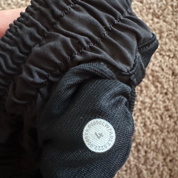 Black Lululemon running shorts - Picture 3 of 3
